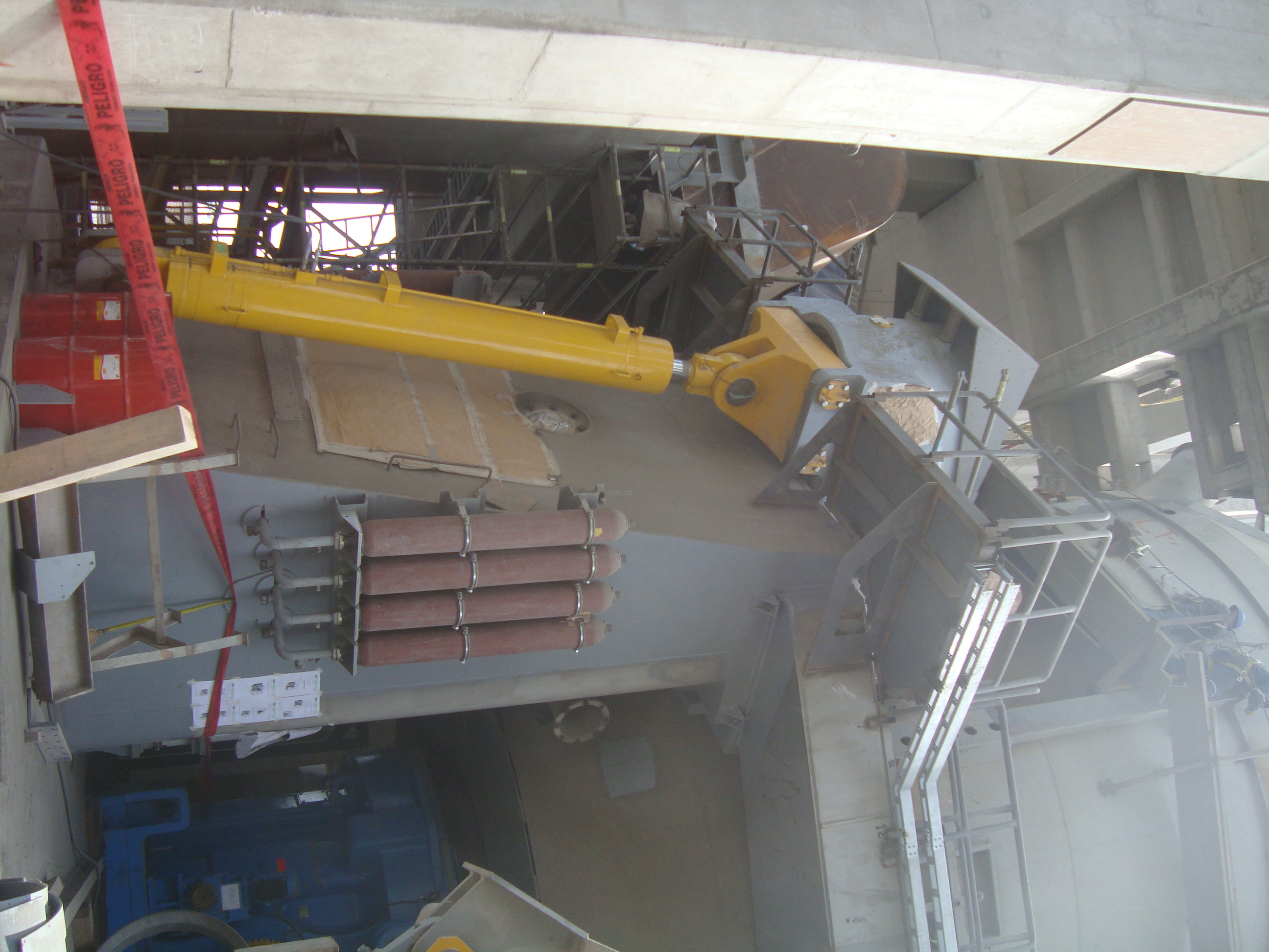 SISTEMA DE MOLIENDA VERTICAL DE CEMENTO